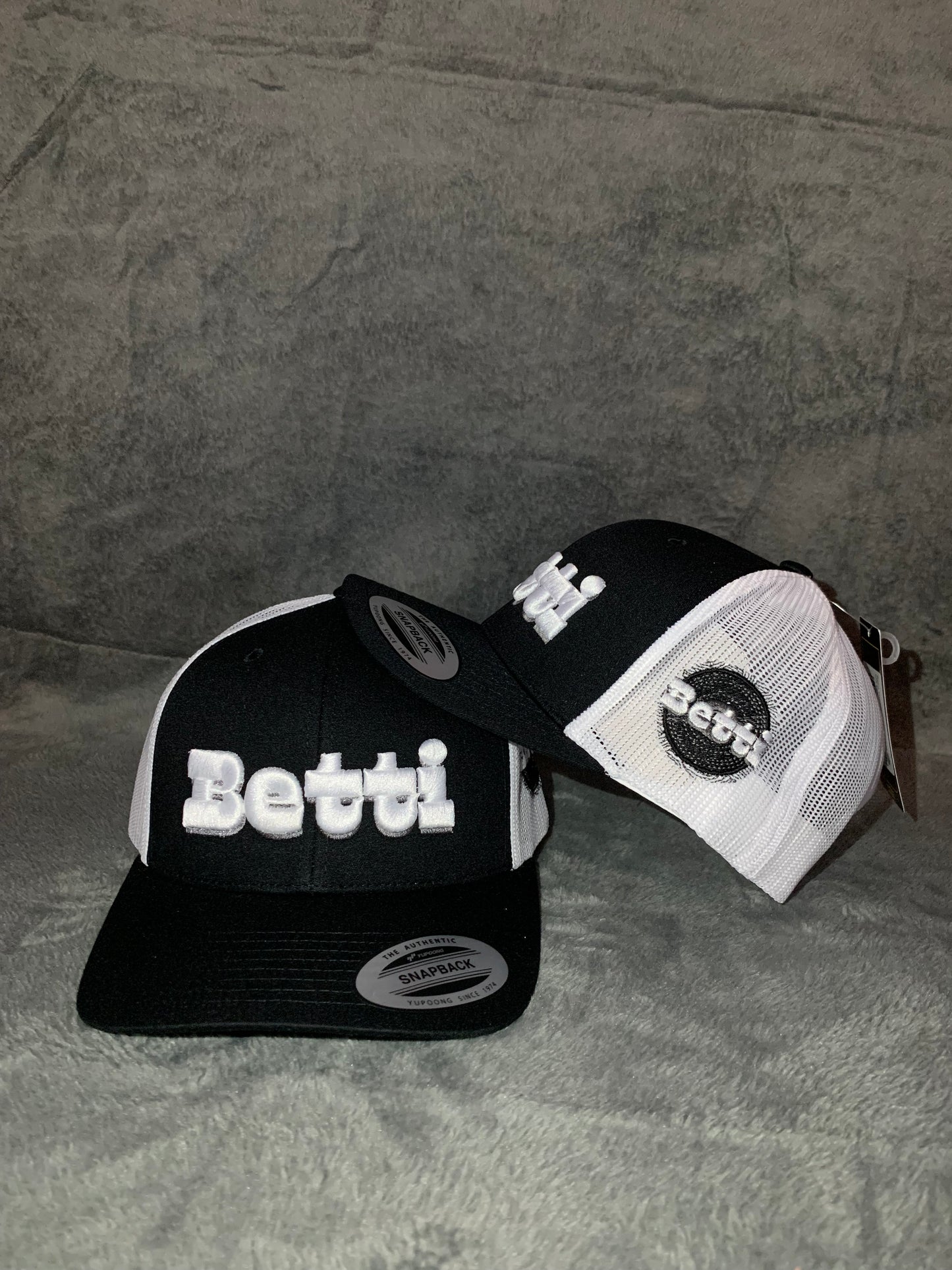 White&Grey&Black Betti Cap