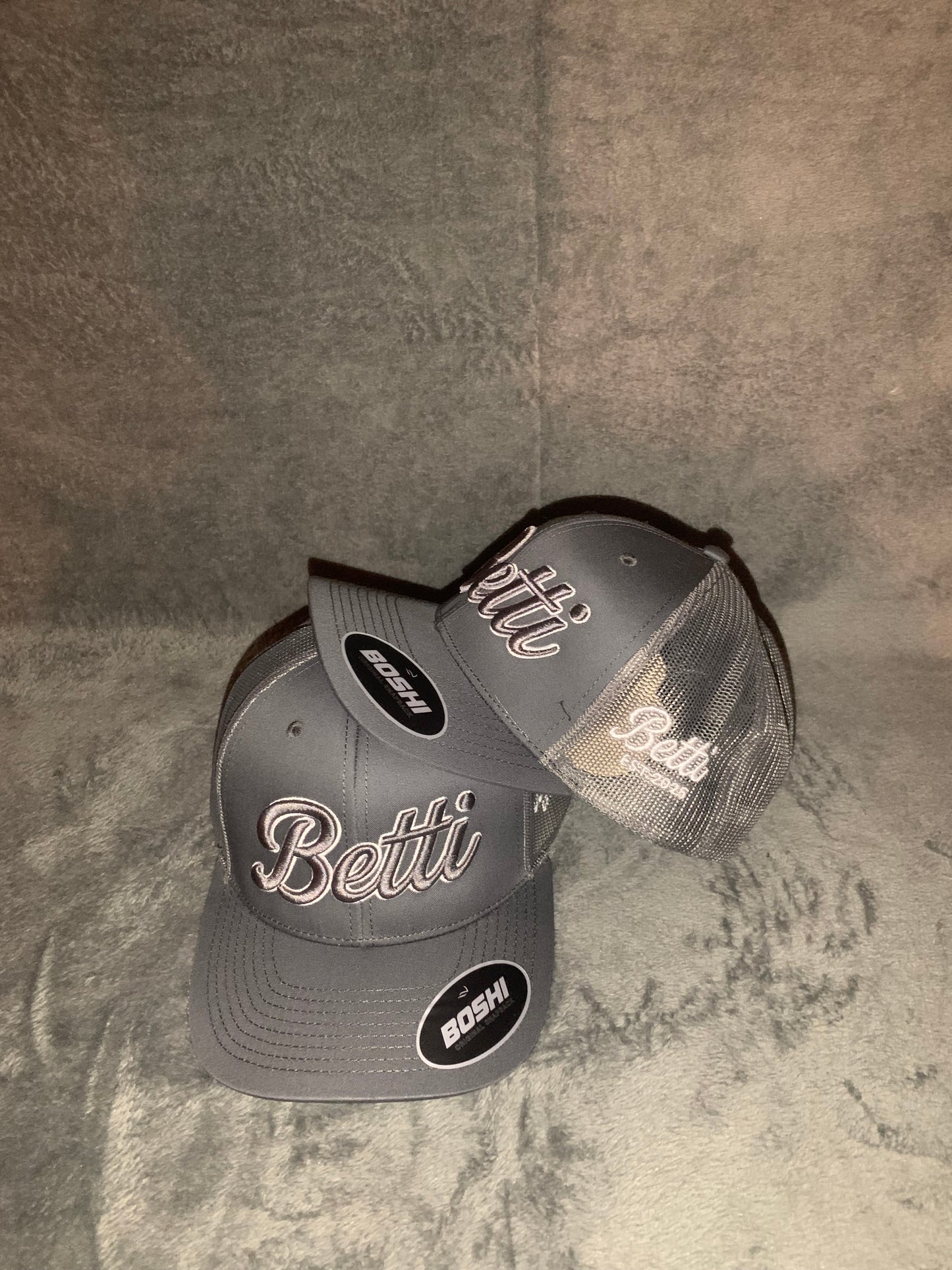 Betti Essential Grey Cap