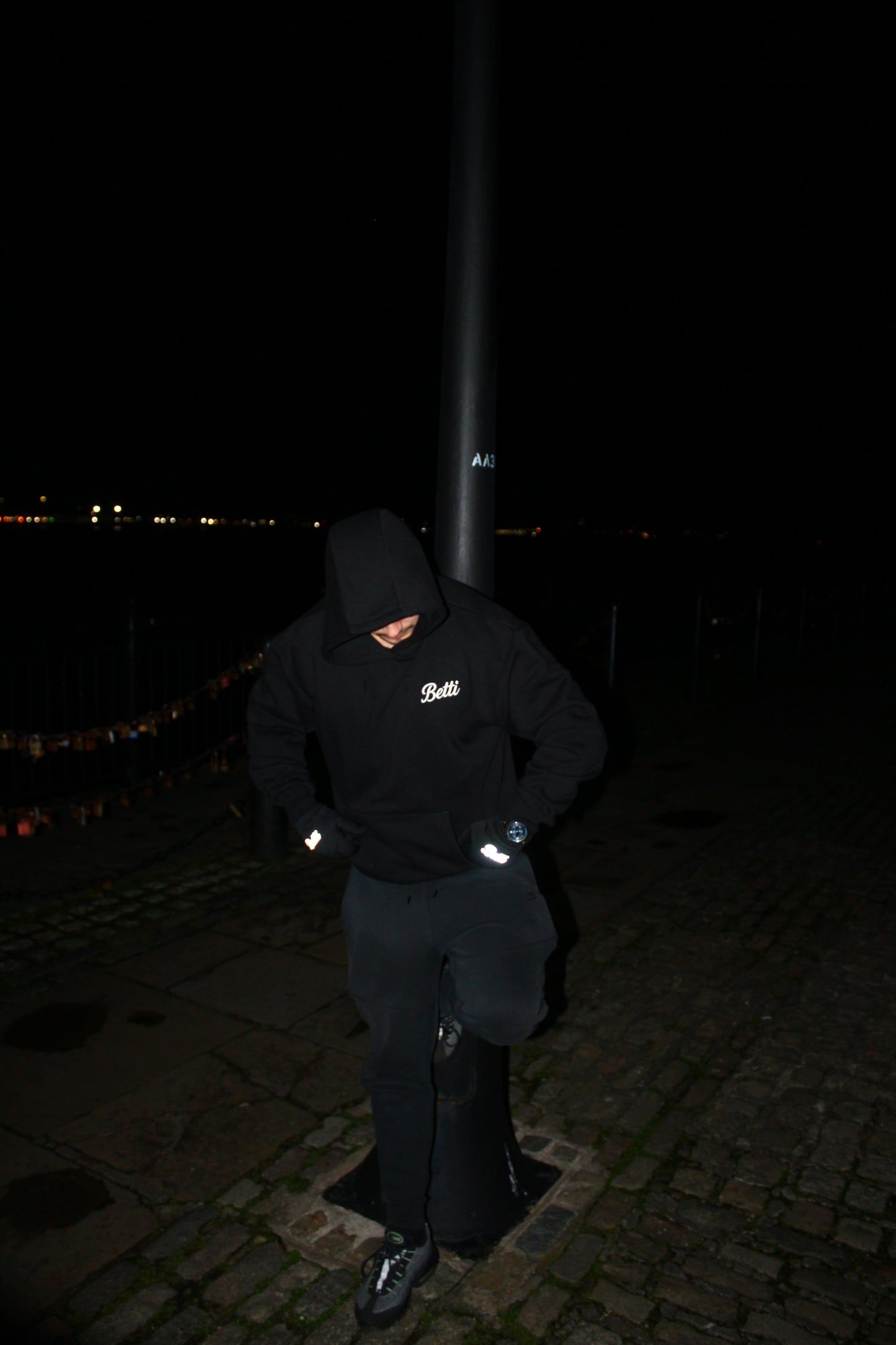 Black Heavyweight Betti Hoodie