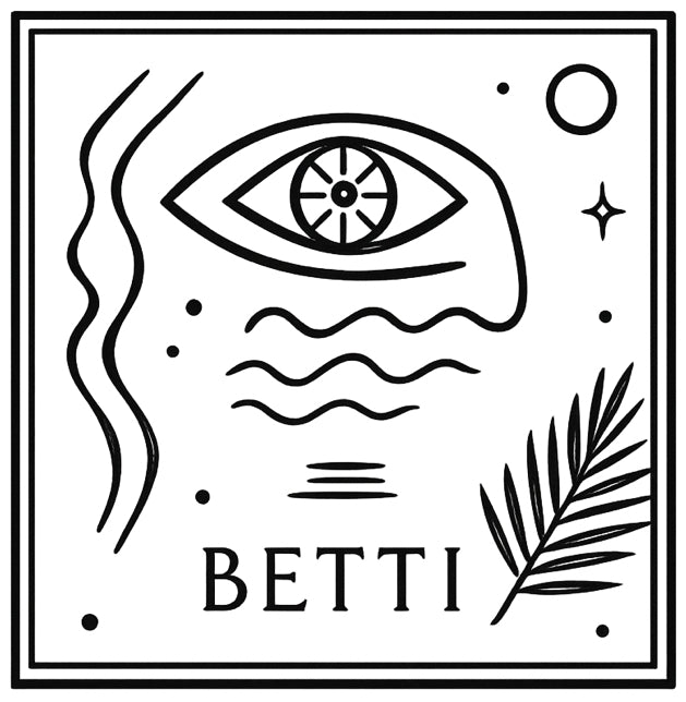 Betti “State of Mind” White T-shirt